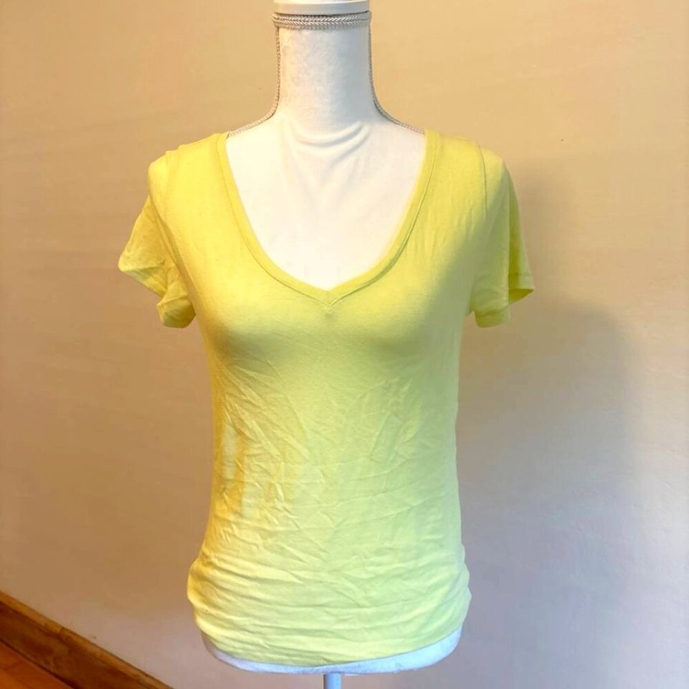 JCREW V-NECK T-SHIRT SOFT LIME (S)